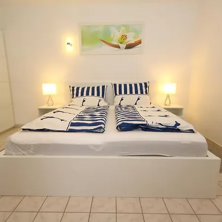 Apartment Watthaus 1 *